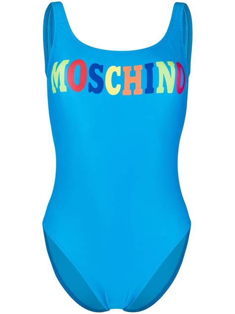 traje de baño moschino